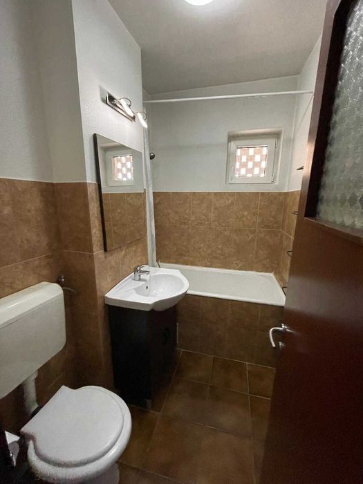 Inchiriez Apartament 2 Camere Metrou Tineretului, blocul cu BRD