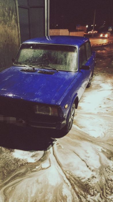 Машина в хорошем состоянии конкретному покупателю уступлю резина зима