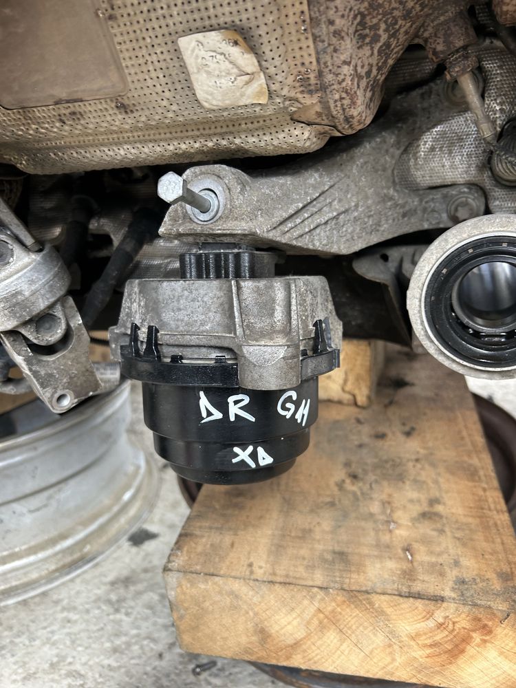 Tampon motor  dreapta BMW Seria 7 G11, G12 740 D X Drive