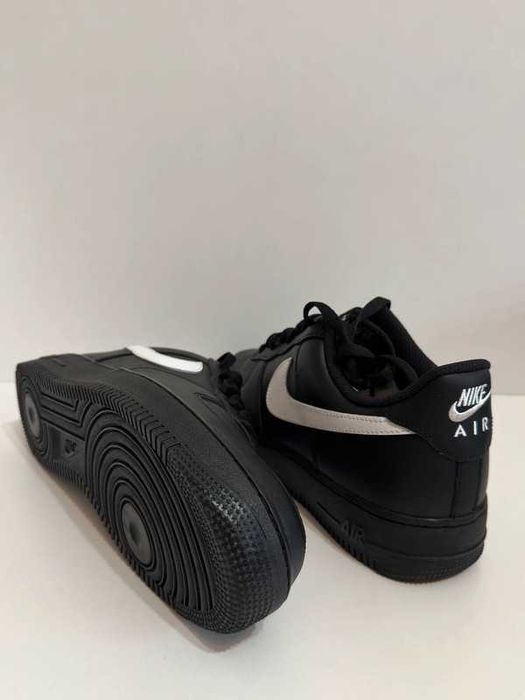 NIKE Air Force 1 '07 B&W