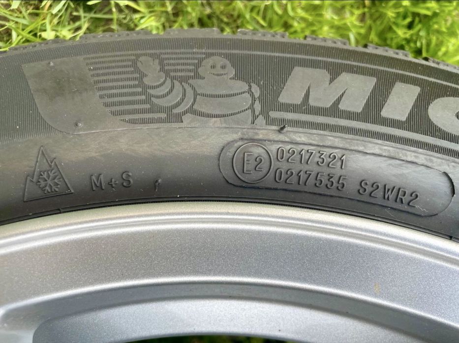 Jante Hyundai kona/Tucson / Kia/Toyota 215 55 17 iarna senzori 5x114,3