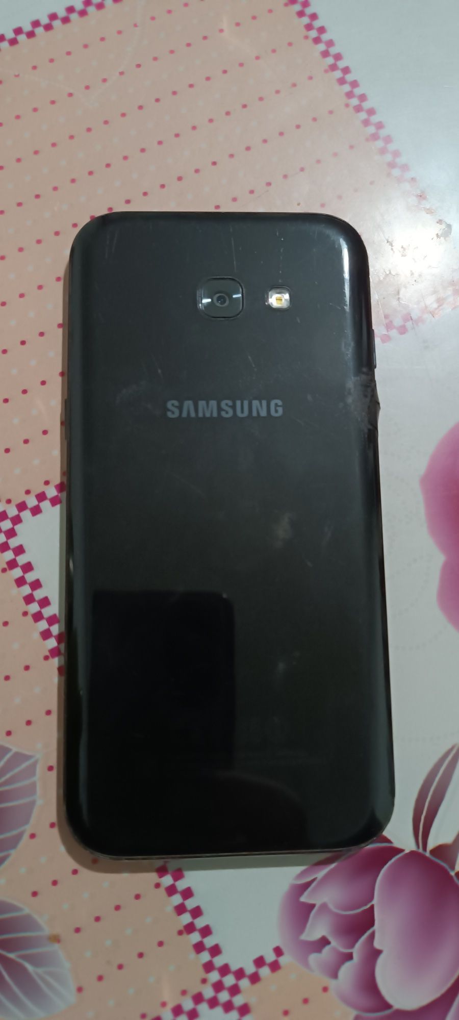 Продам Самсунг a5