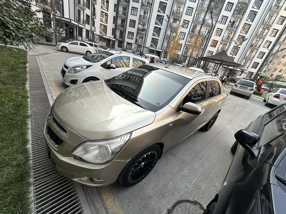Chevrolet Cobalt avtomat 2014