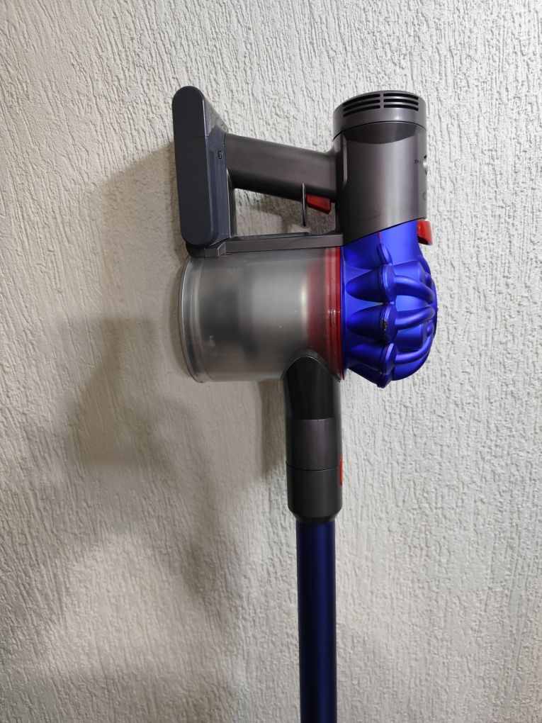 Безжична прахосмукачка Dyson
