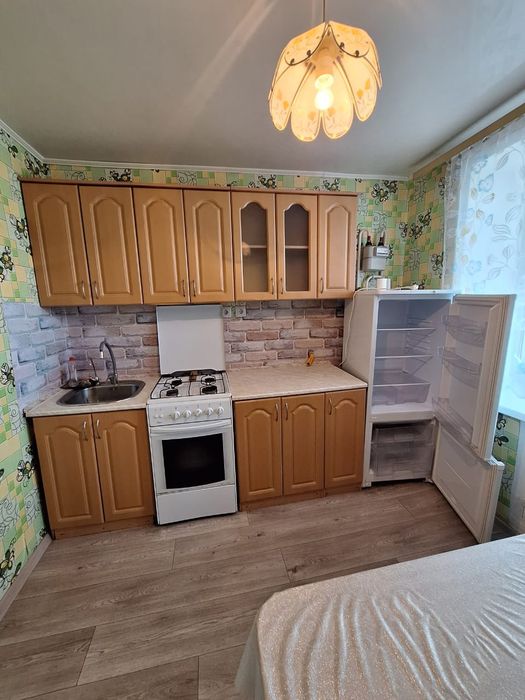 Сдам 2 ком квартиру в районе 3 поликлиники,