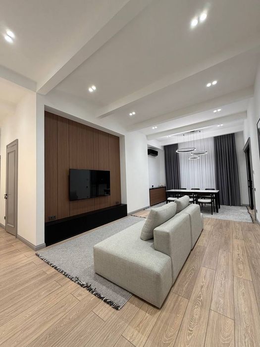 Kiparis Продается 3 комнатная квартира ремонт Ц-4 Шедевр