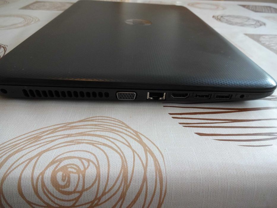 Лаптоп HP 250 G4 15.6" i5-6200U 2.3GHz/RAM 8GB DDR3/SSD 256GB