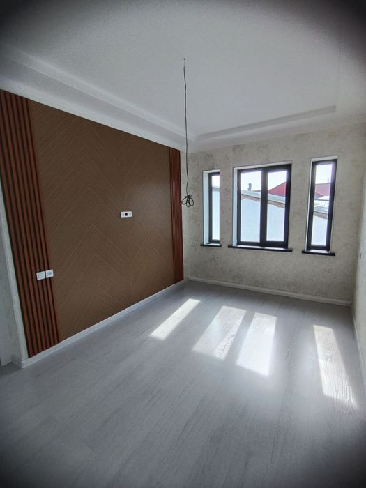 Xonobod 1 sotix 4 xona Tayyor remont Uglavoy joylashgan