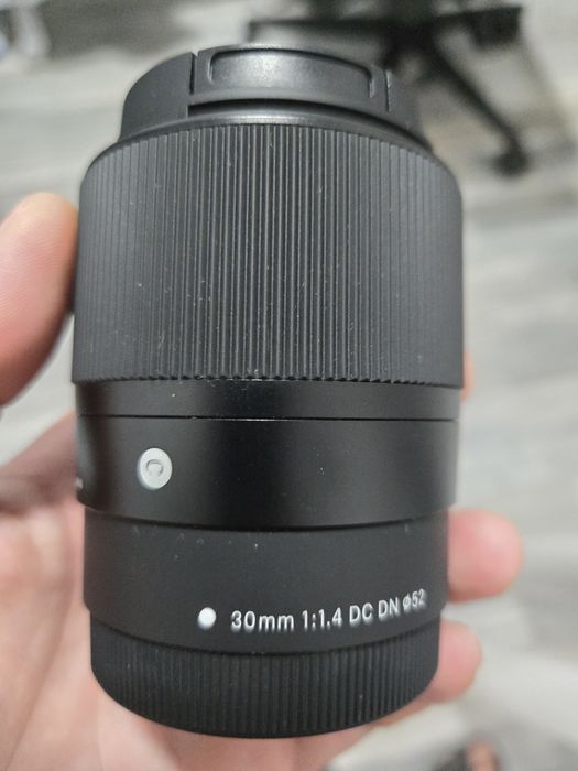 Объектив Sigma 30 mm