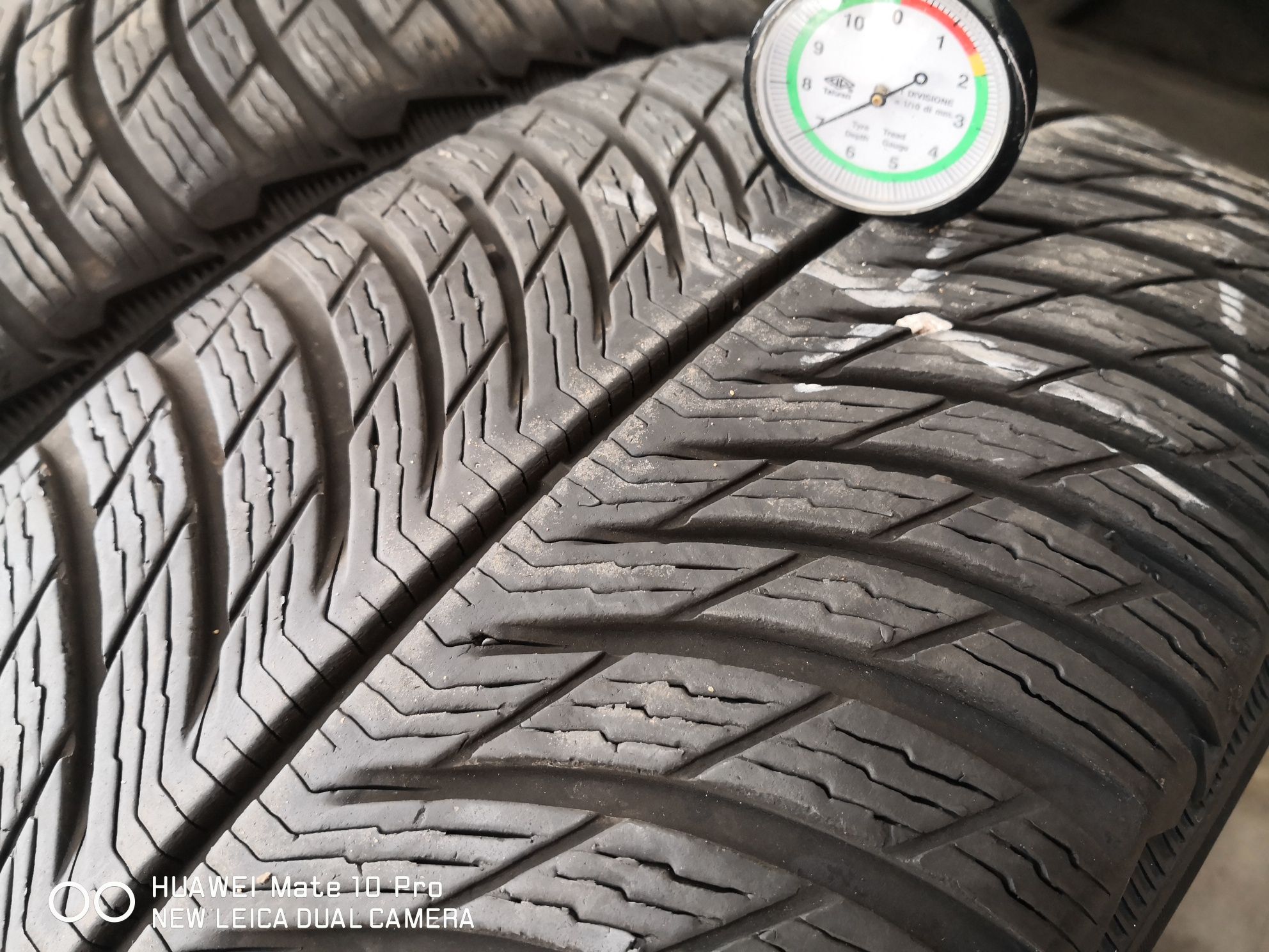 225 45 18 предни 245 40 18 задни гуми спорт пакет Michelin