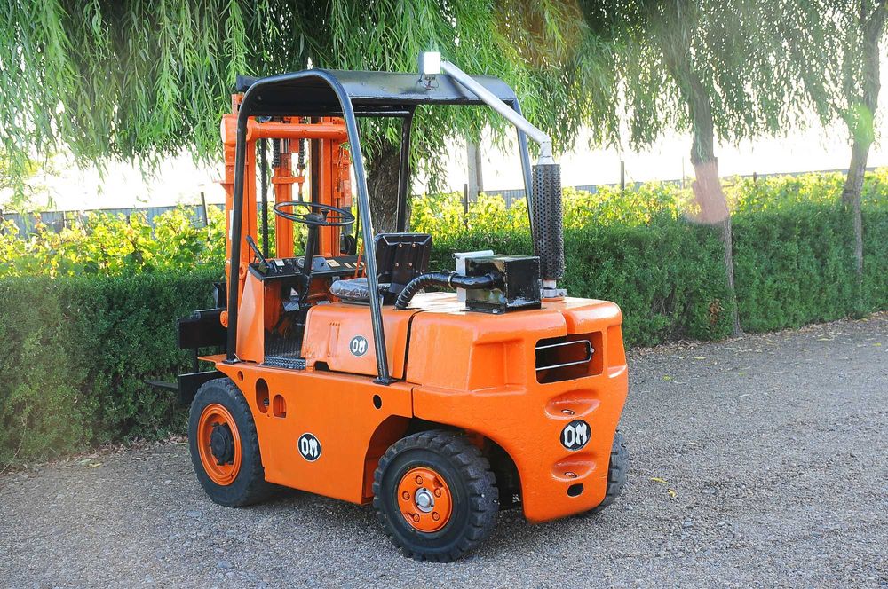 MotoStivuitor diesel Fiat OM an 1991 H 3.5 m translatie stanga/dreapta