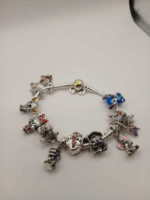 Сребърна гривна и талисмани Disney x Pandora