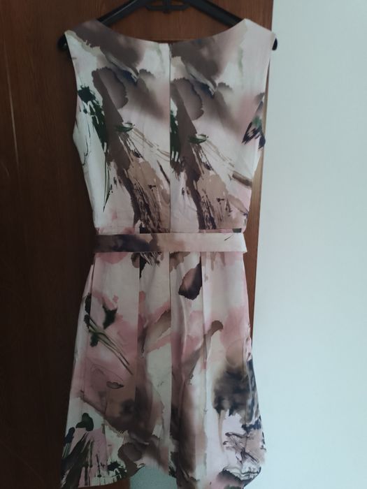 Rochie deosebita potrivită pt orice ocazie