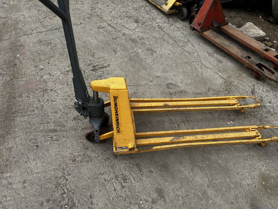 Liză manuală. De vânzare