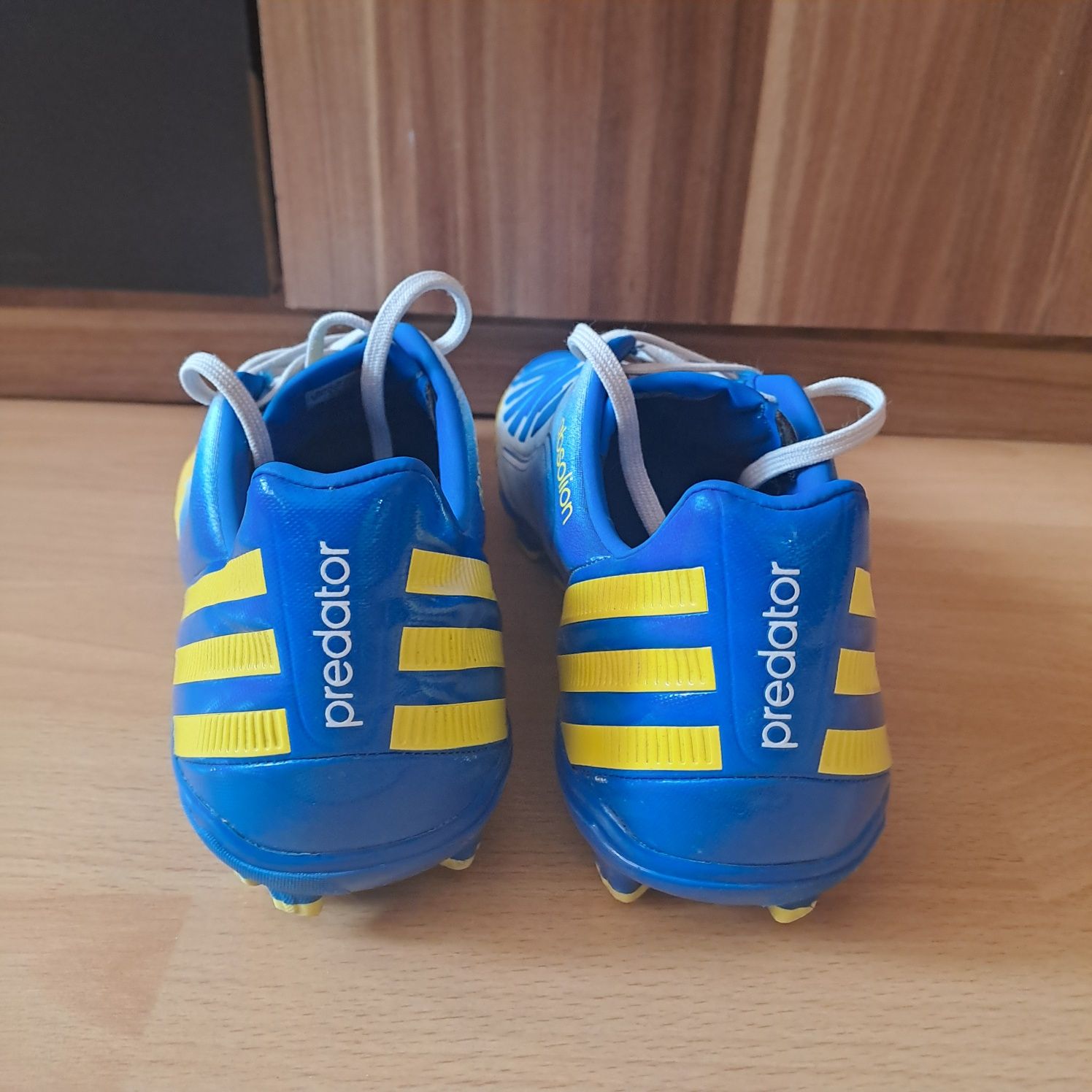 Оригинални Футболни обувки Adidas predator absolion номер 42 2/3
