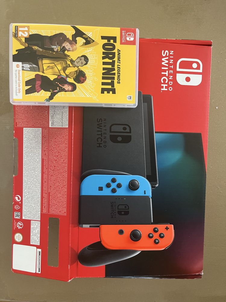 Nintendo Switch Husa Fortnite inclus