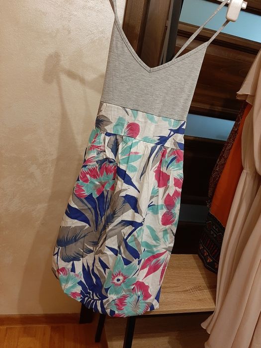 Super oferta rochii, bluze, pantaloni, salopeta de vara