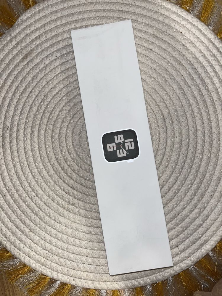 Apple Watch SE (GPS) (2nd Gen) 44mm