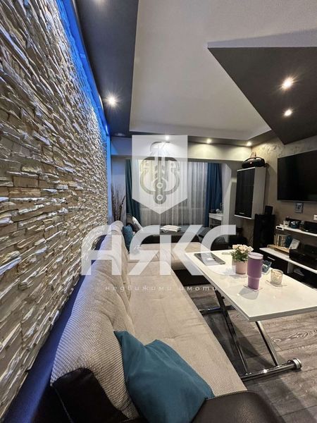 Двустаен обзаведен апартамент в кв. Дружба 1