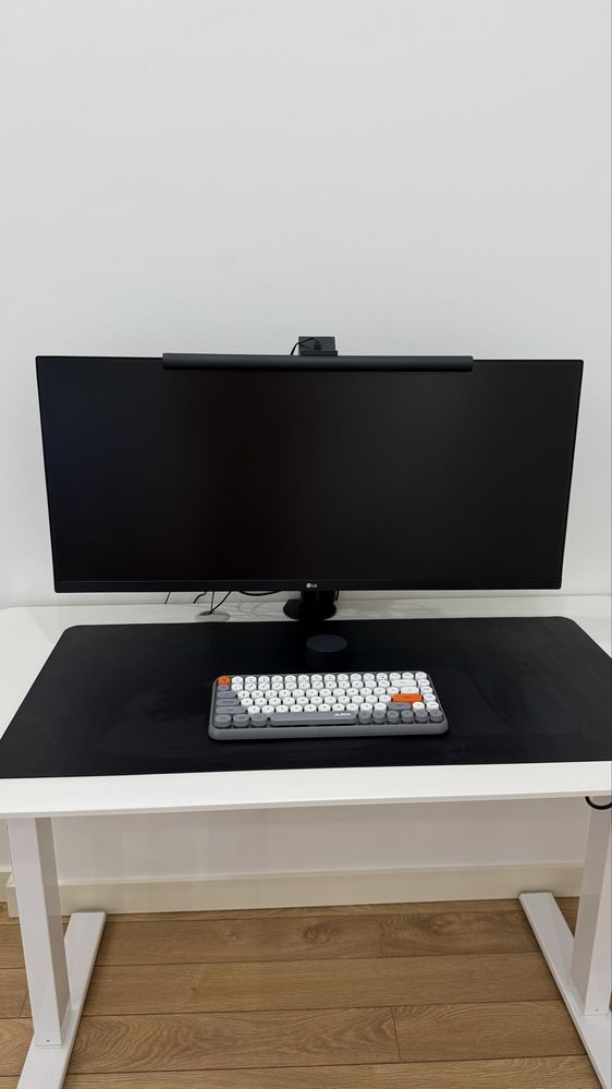 Монитор LG UltraWide