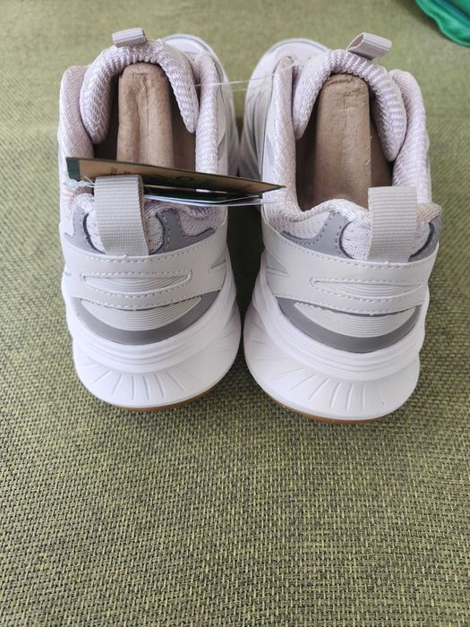 Adidasi de barbat skeschers