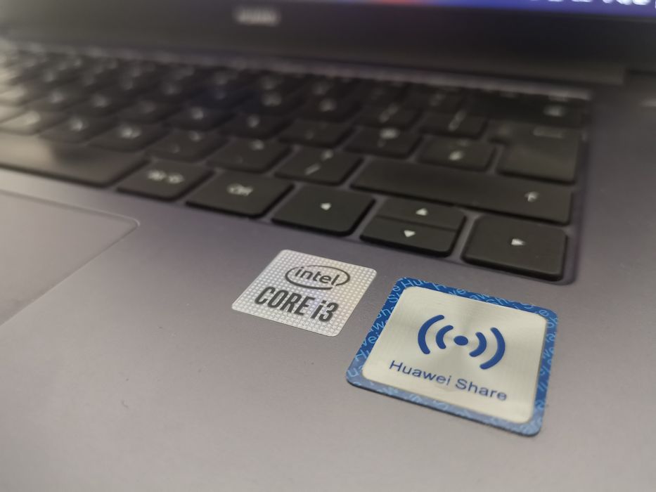 Лаптоп HUAWEI Matebook D15, 15.6" Intel i3, 512GB NVMe, 8GB RAM