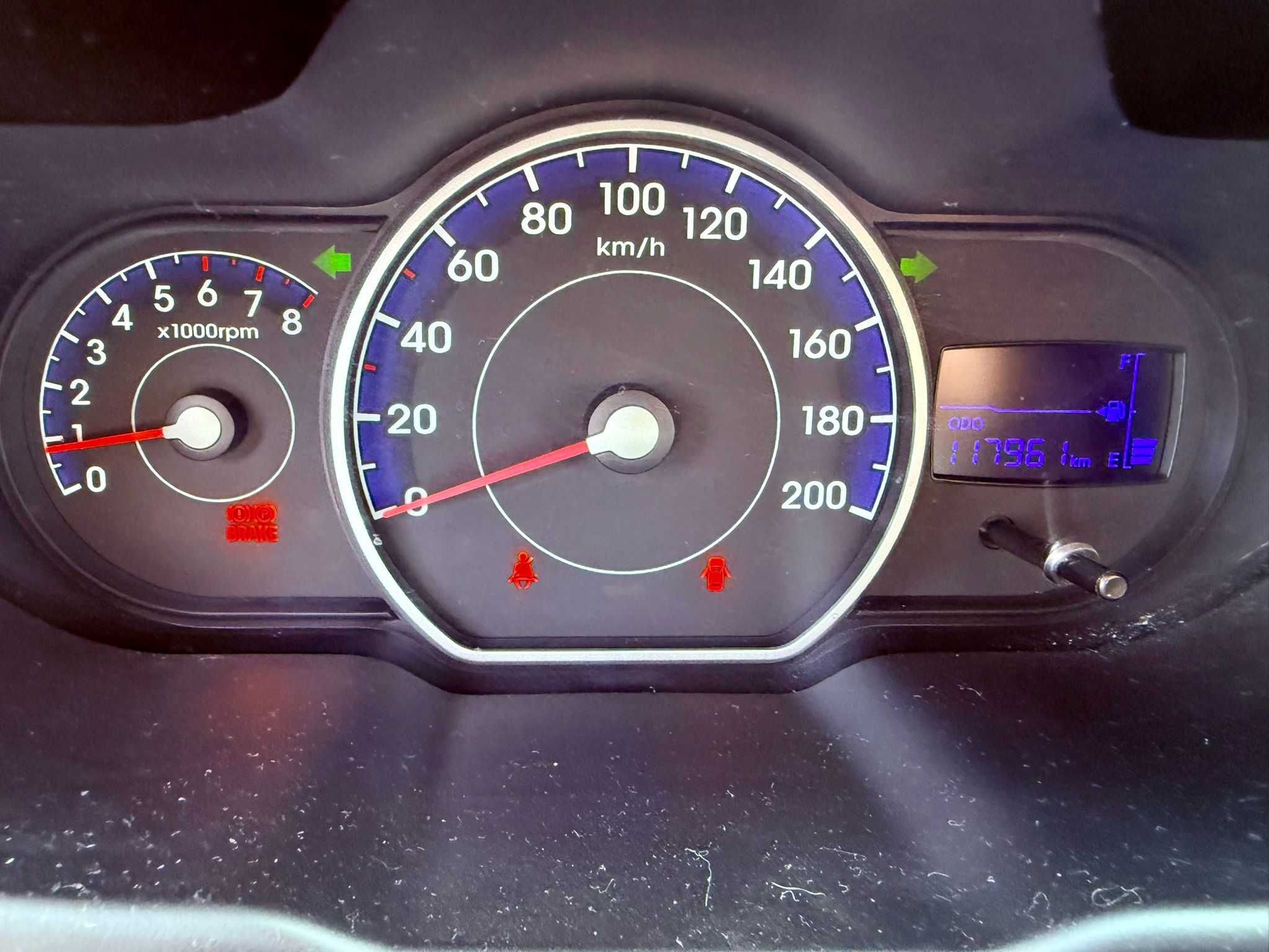 Vand Hyundai i10, an fabricatie 2012, motor 1.1L benzina, 69 CP