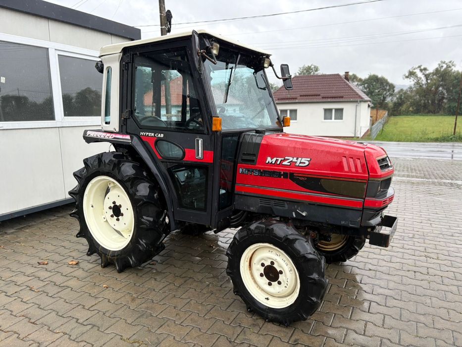 Tractor Japonez Mitsubishi MT 246 24 CP  Tractoare japoneze