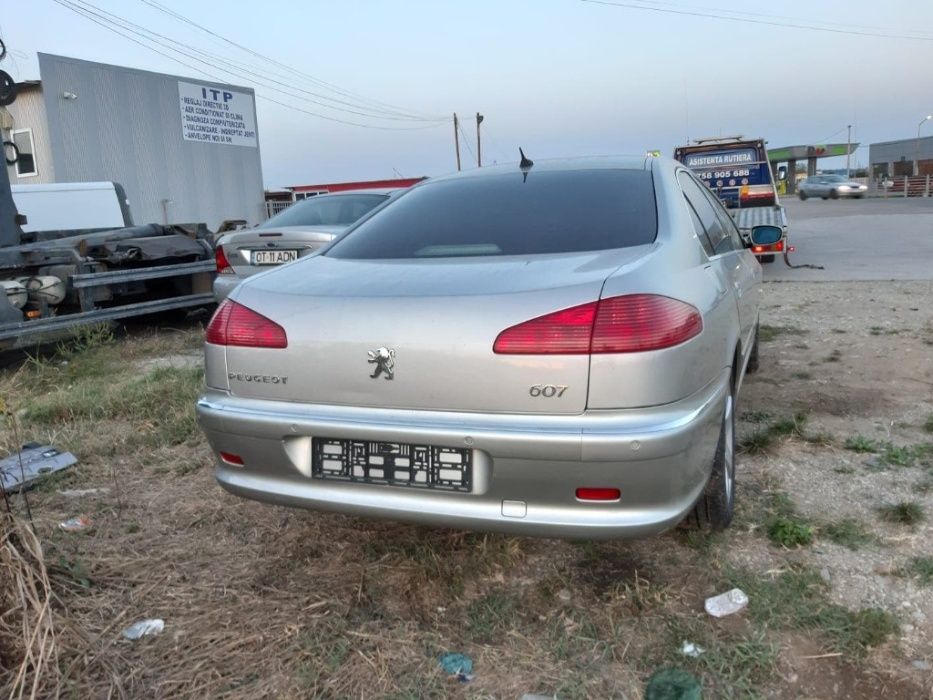 Dezmembrez Peugeot 607 Facelift berlina 2.7 hdi 204 cai cutie automata