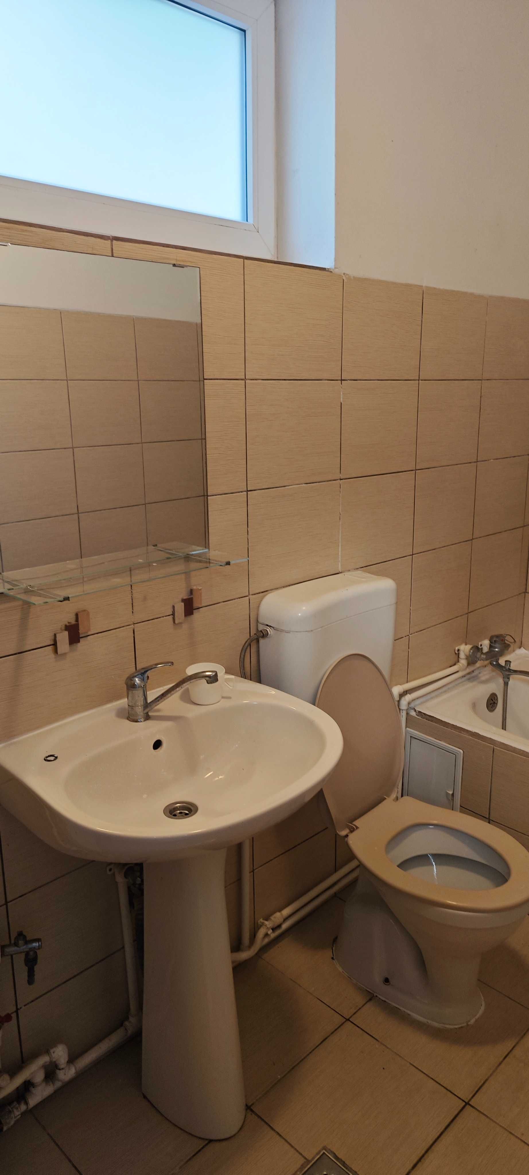 Apartament doua camere intr-o casa zona Parcul Carol