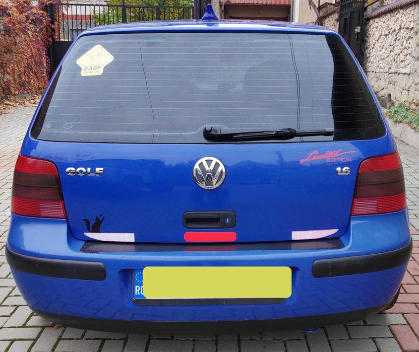 VW Golf 4 Electric Blue, an 2003, 1.6 16V. SPECIAL.