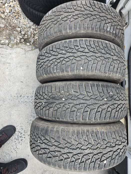 Anvelope 205/65 R16 NOKIAN de iarna 2022