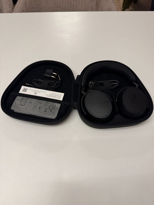 Casti Over Ear Sennheiser Momentum 4 Wireless ANC negru