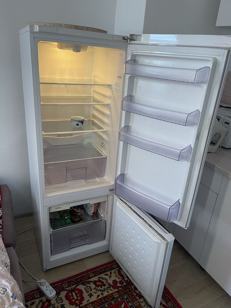 Продается холодильник Beko