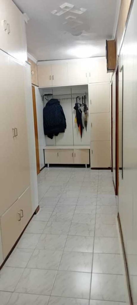 Продава се Къща в Айтос - 310 кв.м за 1130 €/кв.м - Снимка #3