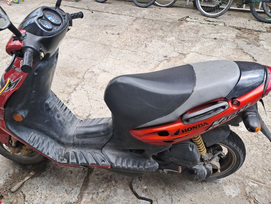 Vand scuter suzuki katana