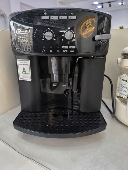 кофемашина De'Longhi Caffe Corso.