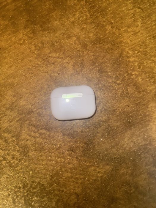 Vand casti airpods