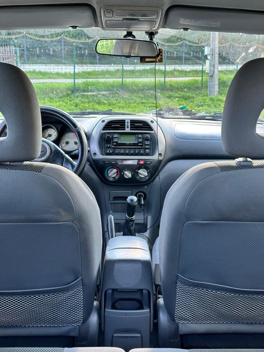 Autoturism Toyota RAV4