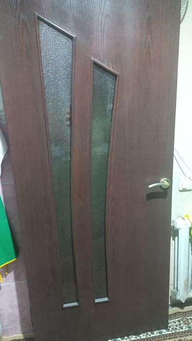 Продаётся дверь б/у