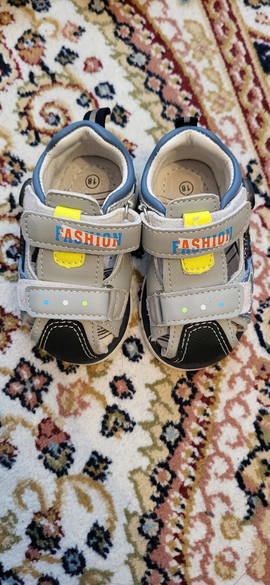 Детская обувь на мальчика