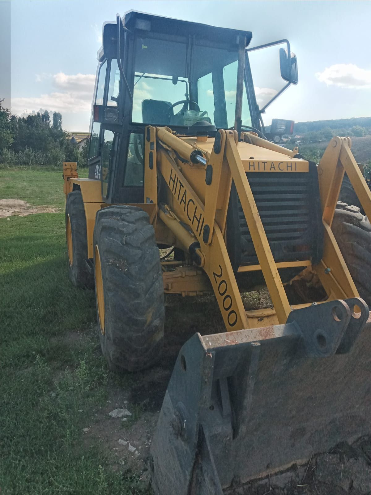 Vând buldoexcavator Fiat hitachi