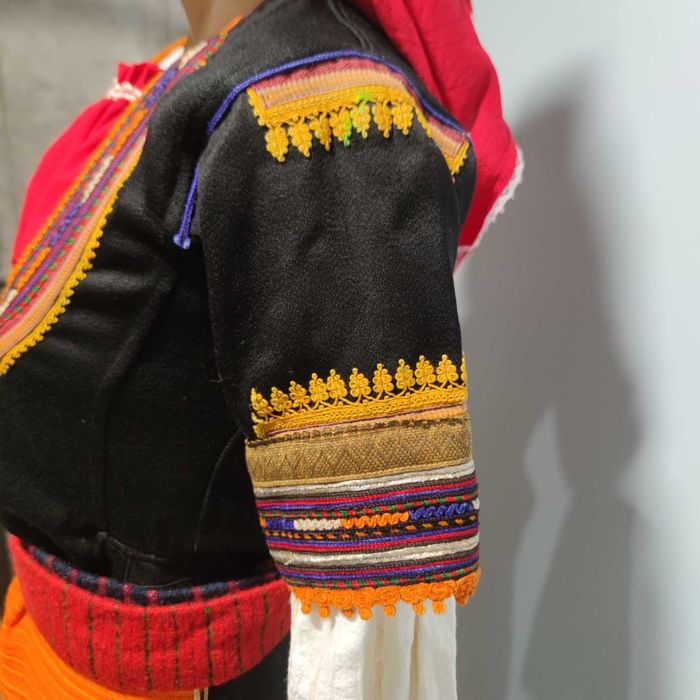 Автентинча кюстендилска носия