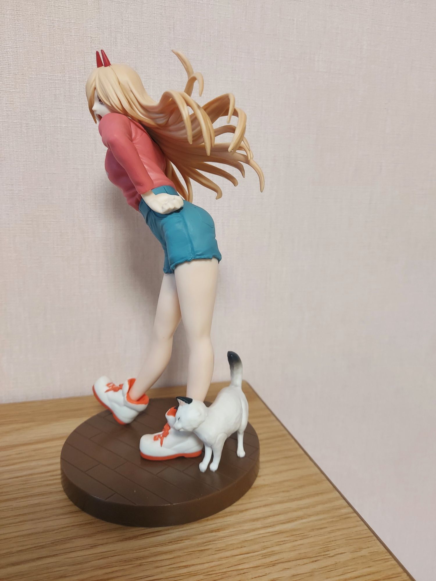 Аниме фигурка Chainsaw Man - Power and Meowy