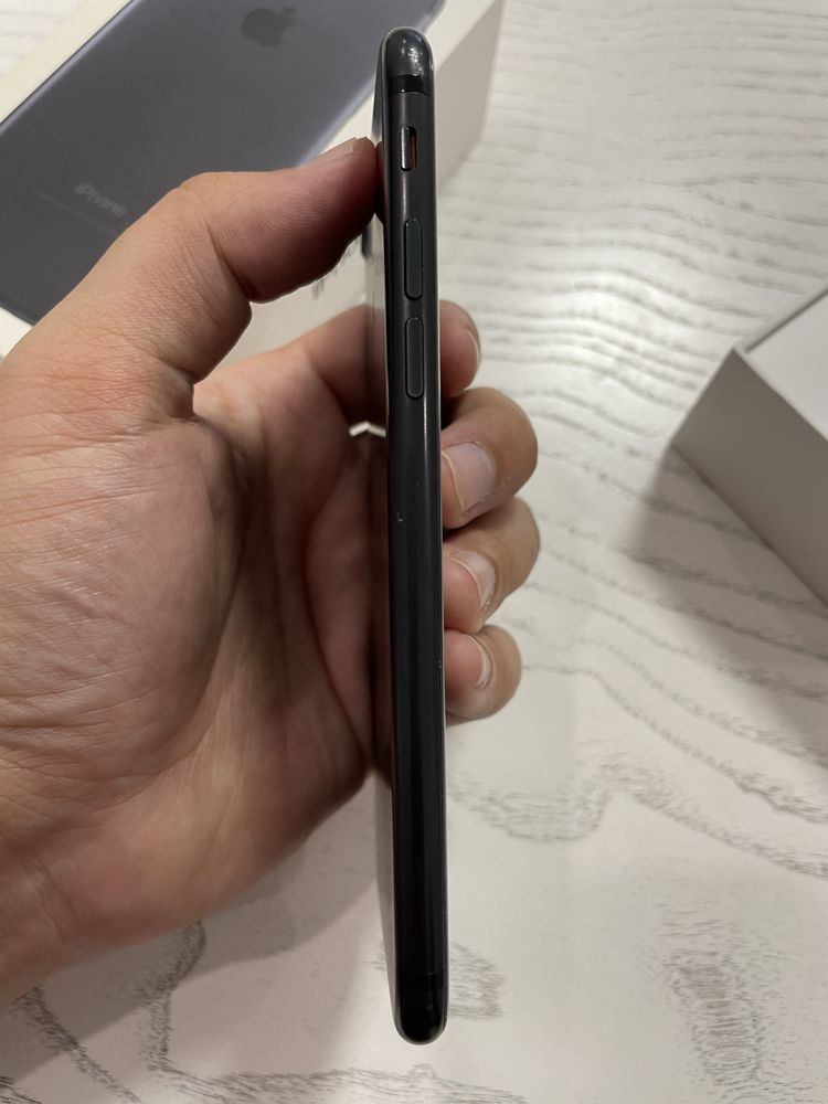 Iphone 7, 32гб, черный,