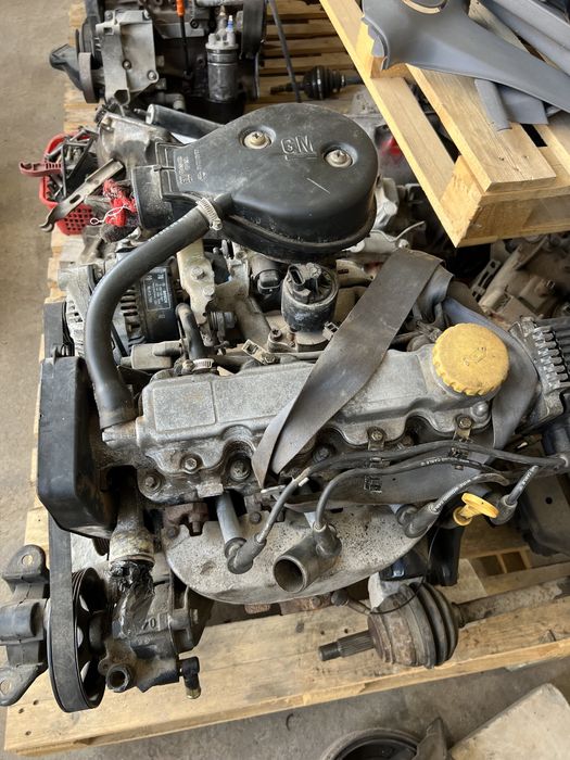 Матор Опел 1,6 1,8 Пассат голф 1,8 привазной