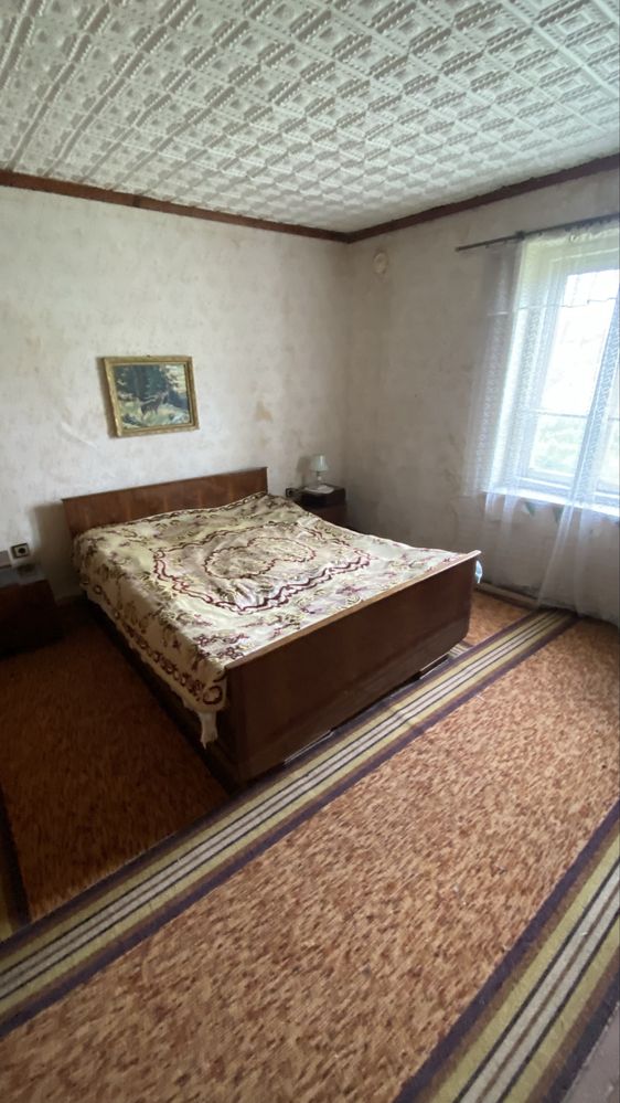 Къща с двор в с. Крушовене