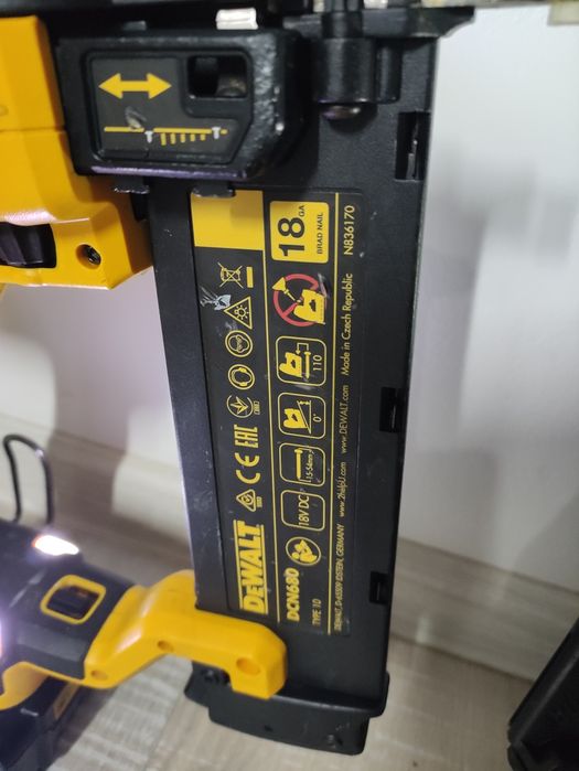 Pistol cuie DeWalt DCN 680 Hikoki NT 1865 DM Brushless