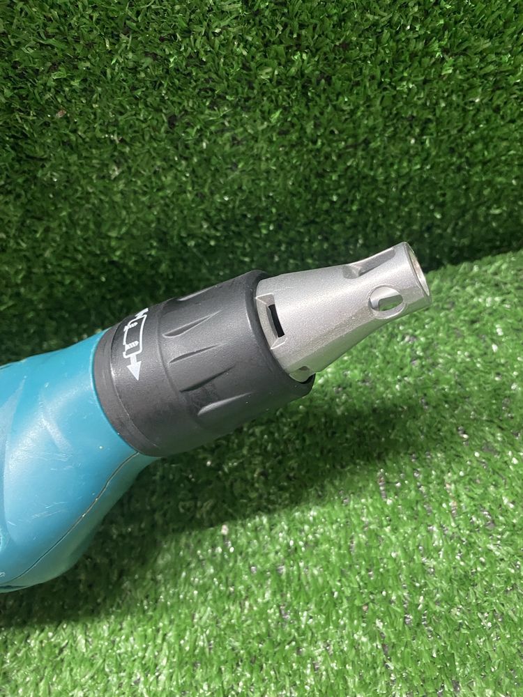 Винтоверт за гипскартон Makita BFS451
