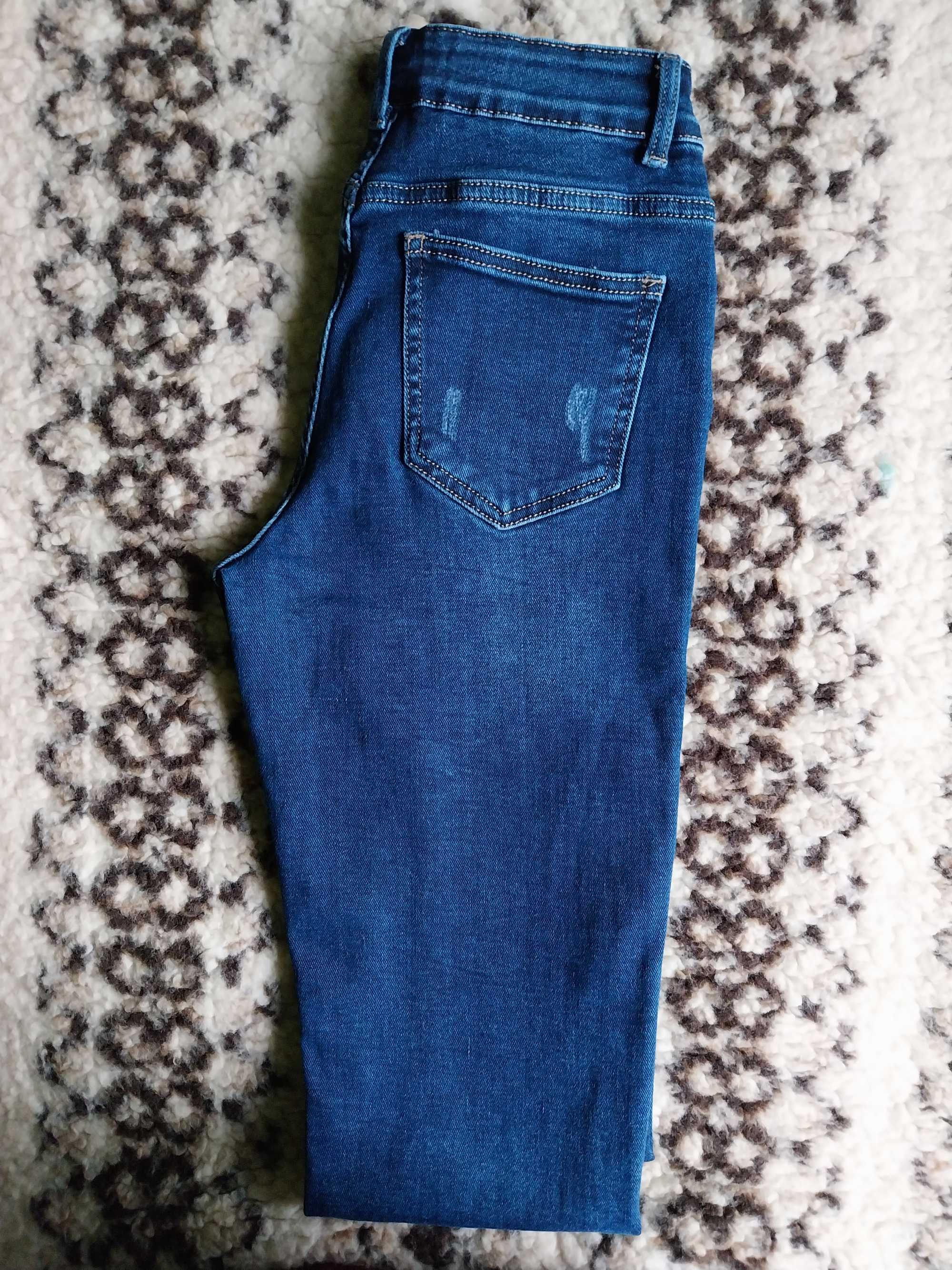 Дамски сиви дънки ,и клин Lee Cooper